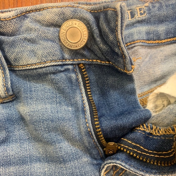 American Eagle Jean Shorts - Picture 5 of 5